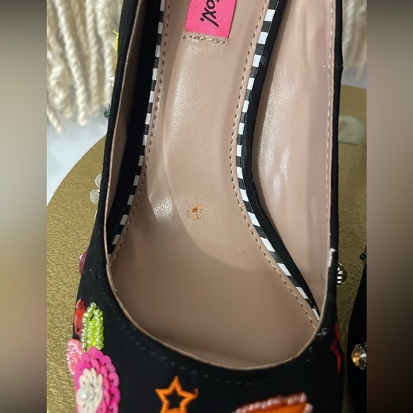 NWOT Betsey Johnson Alexis Black pump size 8 - Picture 6 of 6